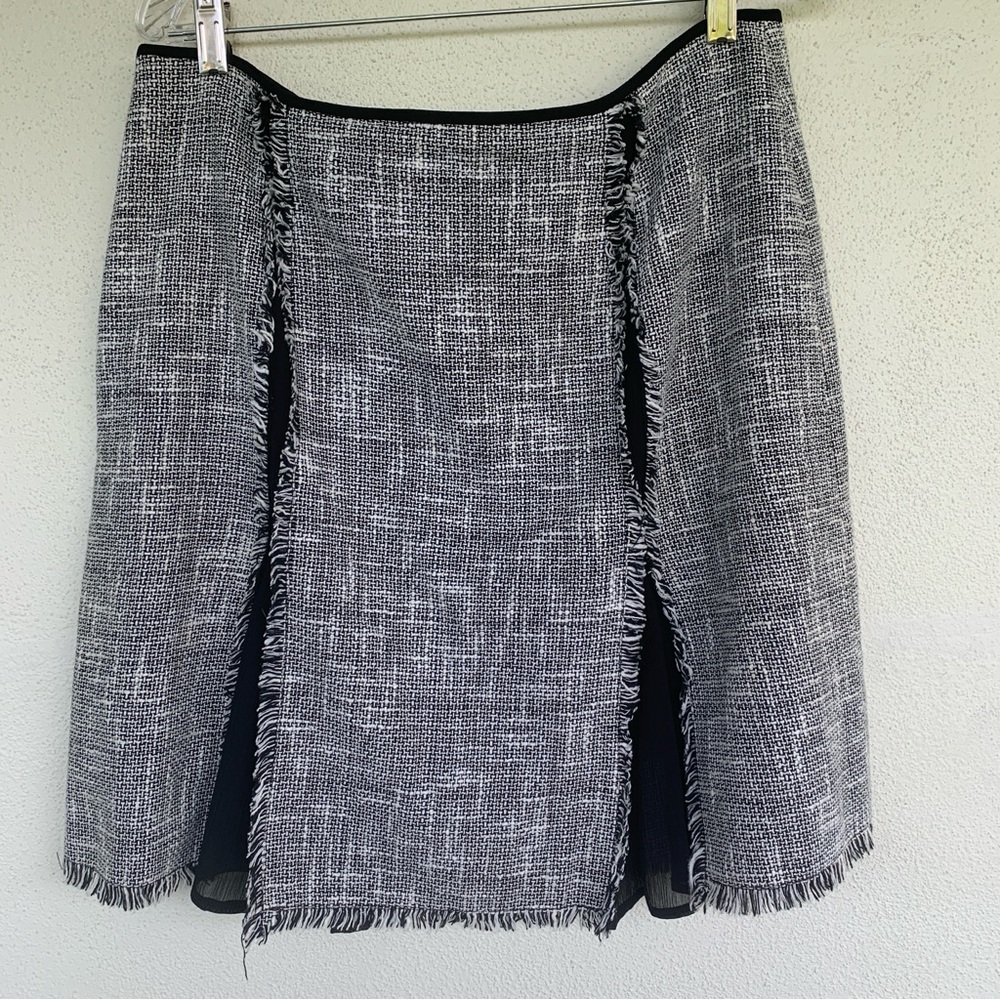 White House Black Market skirt